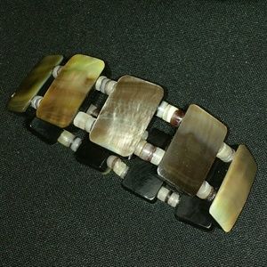 Jewelry - Beautiful Stretchy Abalone Shell & Stone Bracelet Jewelry - Beautiful Stretchy Abalone Shell & Stone Bracelet